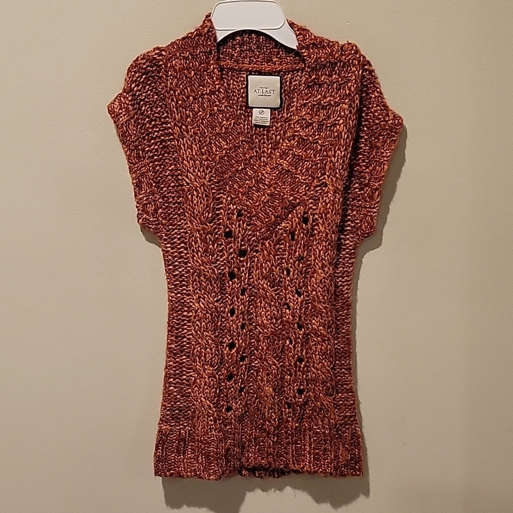 ❤️ VINTAGE Y2K AT LAST BURNT ORANGE SHORT SLEEVED V NECK SWEATER, SMALL